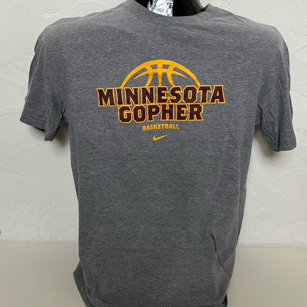 NIKE Men’s Minnesota Gopher Basketball Grey Short Sleeve T-shirt Size L